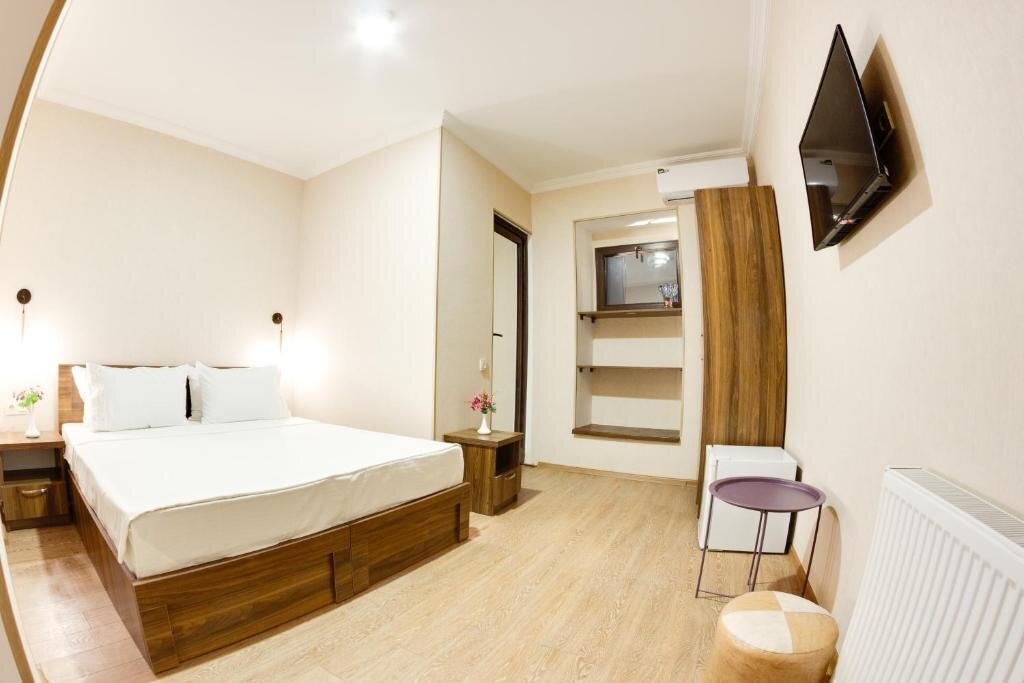 Budget Double room Hotel Sina Hotel
