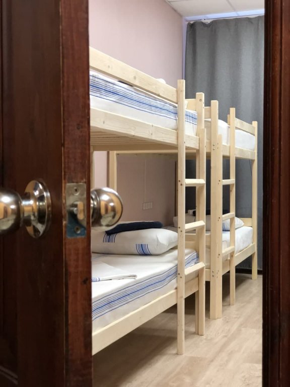 Cama en dormitorio compartido (dormitorio compartido masculino) Etazh Nizhegorodskaya Hostel