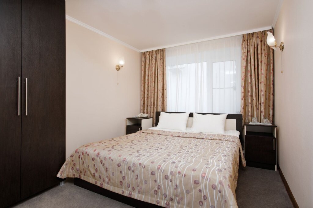 Standard double chambre Orlinyie Skalyi Guest House