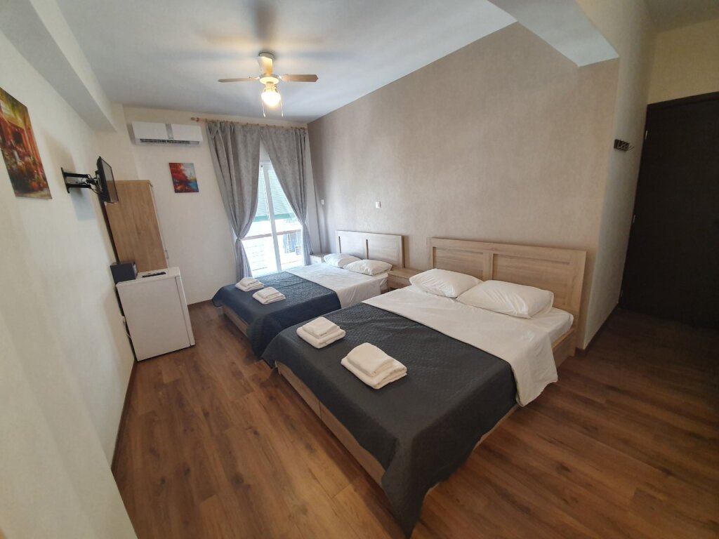 Standard Familie Zimmer mit Balkon City Center Stylish Rooms Guest house