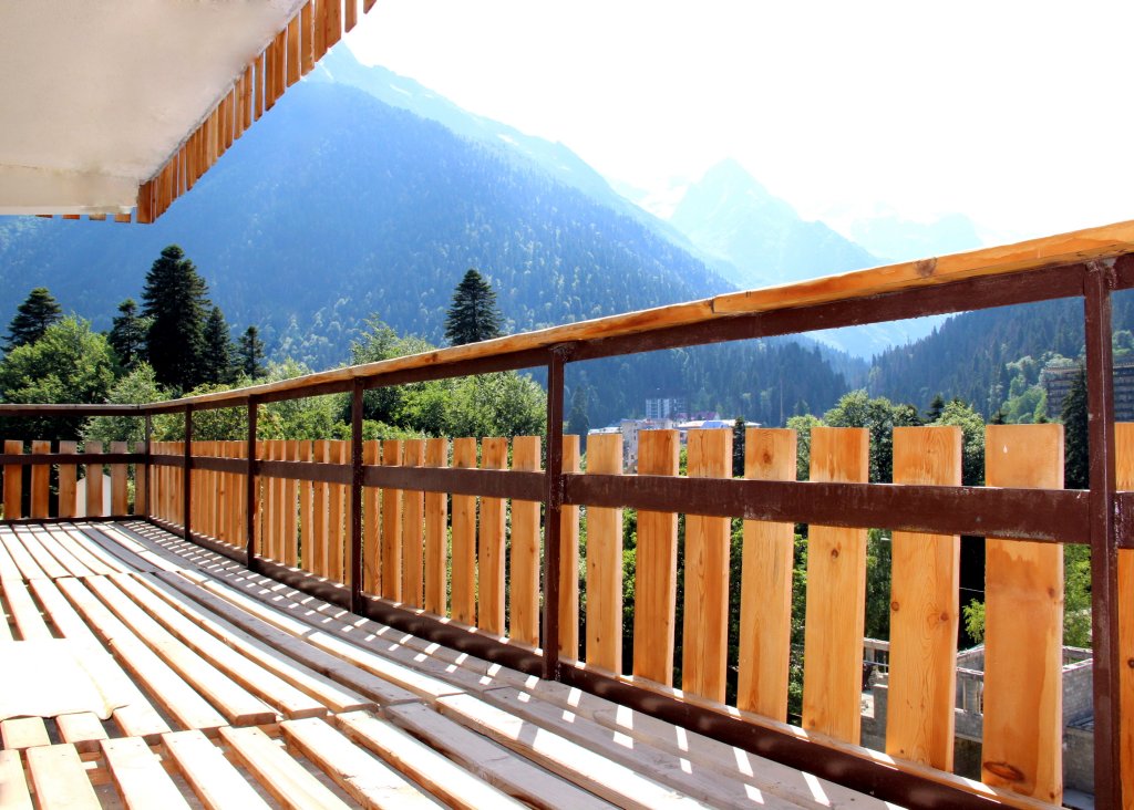 Двухместный люкс Spa access с балконом Спортивно-оздоровительная База Домбай