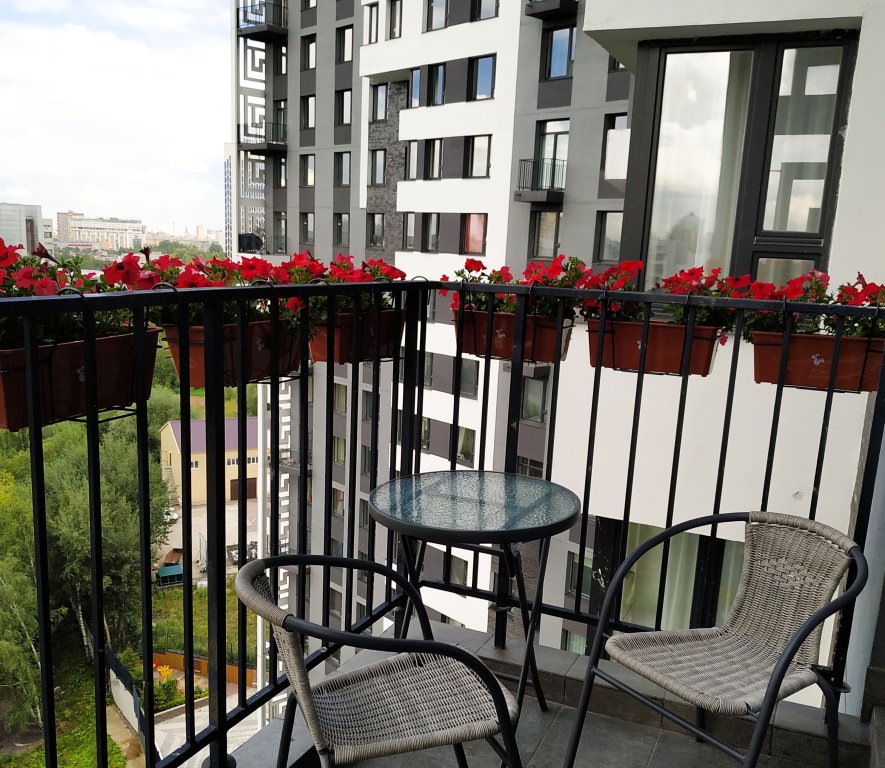 Deluxe Doppel Apartment mit Balkon LikeHome Life - Kaluzhskaya Bukinist Aparthotel