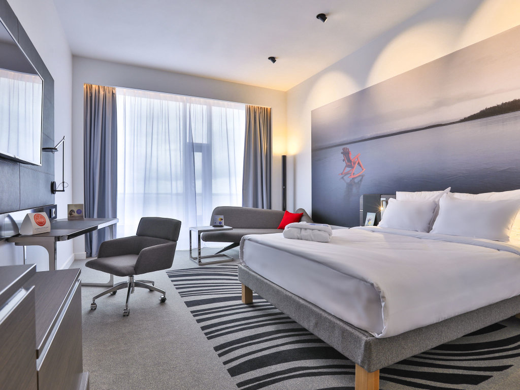 Отель Novotel Архангельск 4* (21 отзыв) в Архангельск, Northern Dvina  River. Забронировать Novotel Архангельск 4*