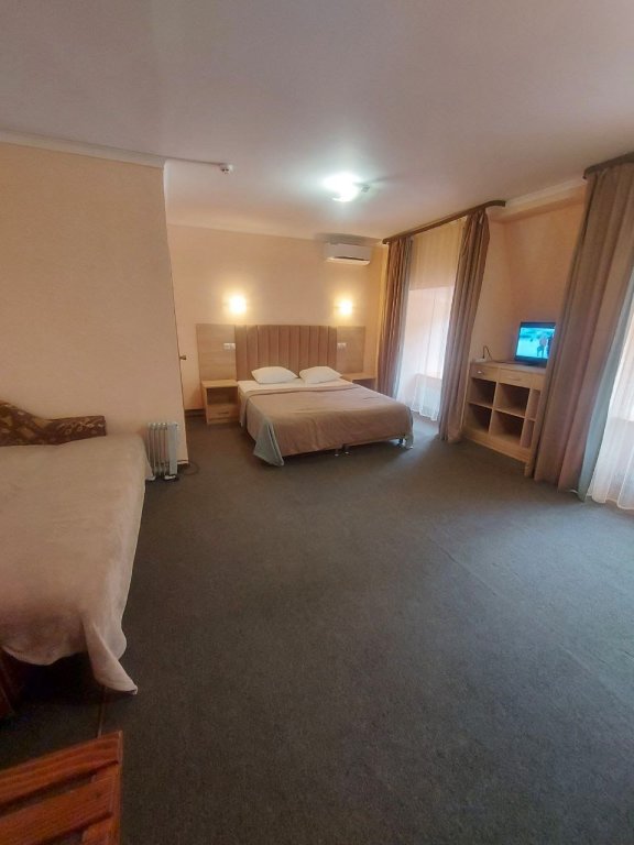 Habitación doble Estándar con vista Ammonit ot Travel Hotels Anturazh Guest House