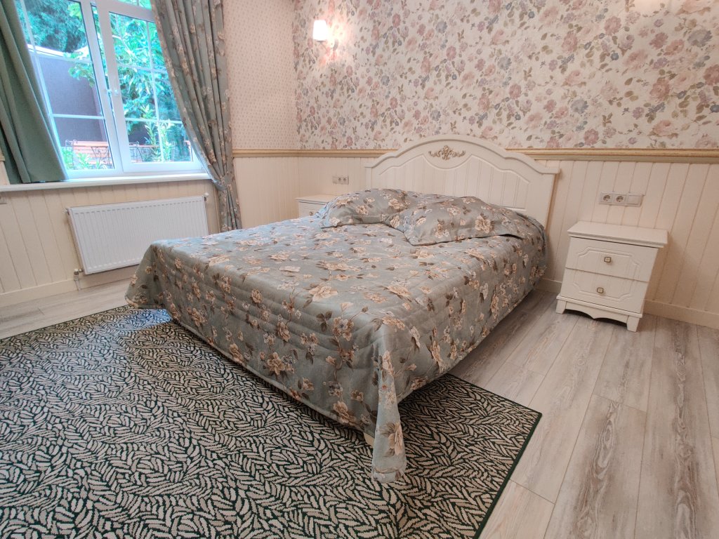 Confort double chambre Vue sur cour Kashtanovaya Alleya Guest House