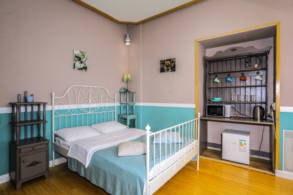 Confort double chambre avec balcon et Avec vue Advokat Mini-hotel