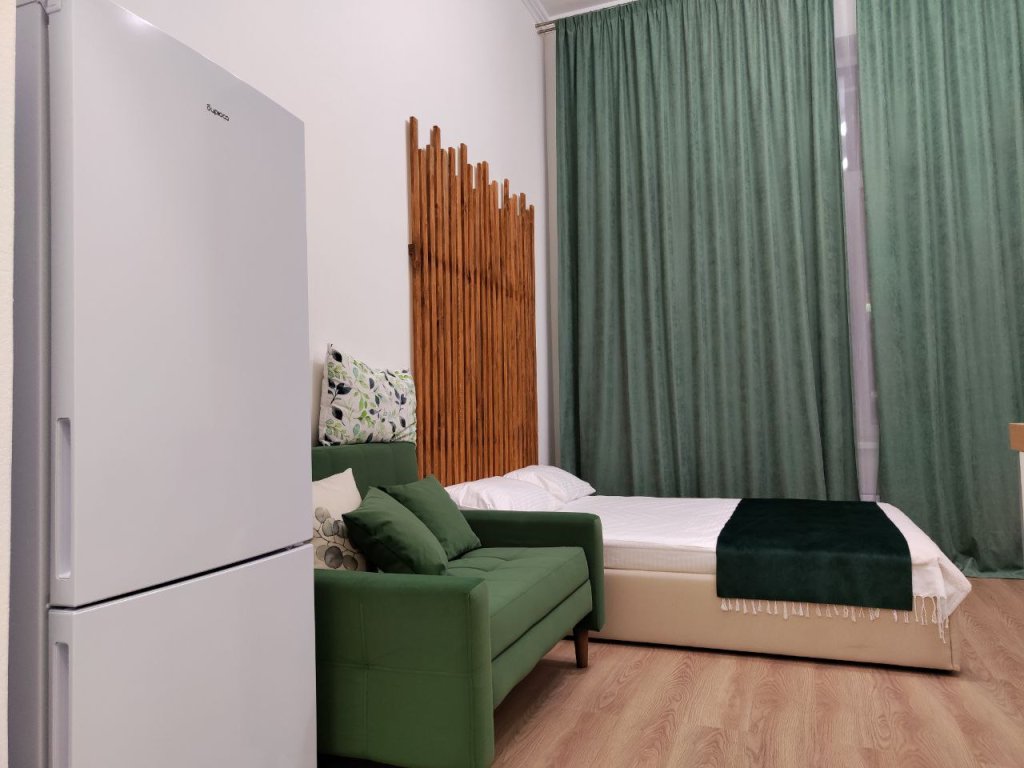 Apartment Green Room Serednevo Flat