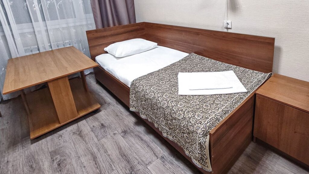 Кровать в общем номере Отель Smart Hotel KDO Миасс