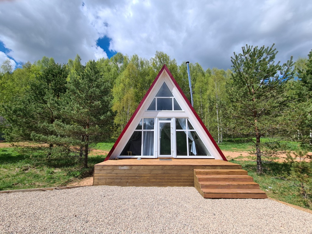 Гостевой дом A-frame на Форелевом хуторе в Вашина Гора, Псковская область.  Забронировать Гостевой дом A-frame на Форелевом хуторе