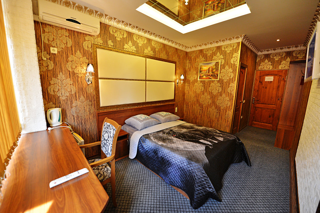 Standard Doppel Zimmer mit Balkon Malibu Guest House