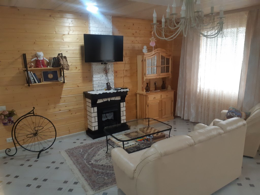 Hütte Guest House na Sovhoznoy 10A