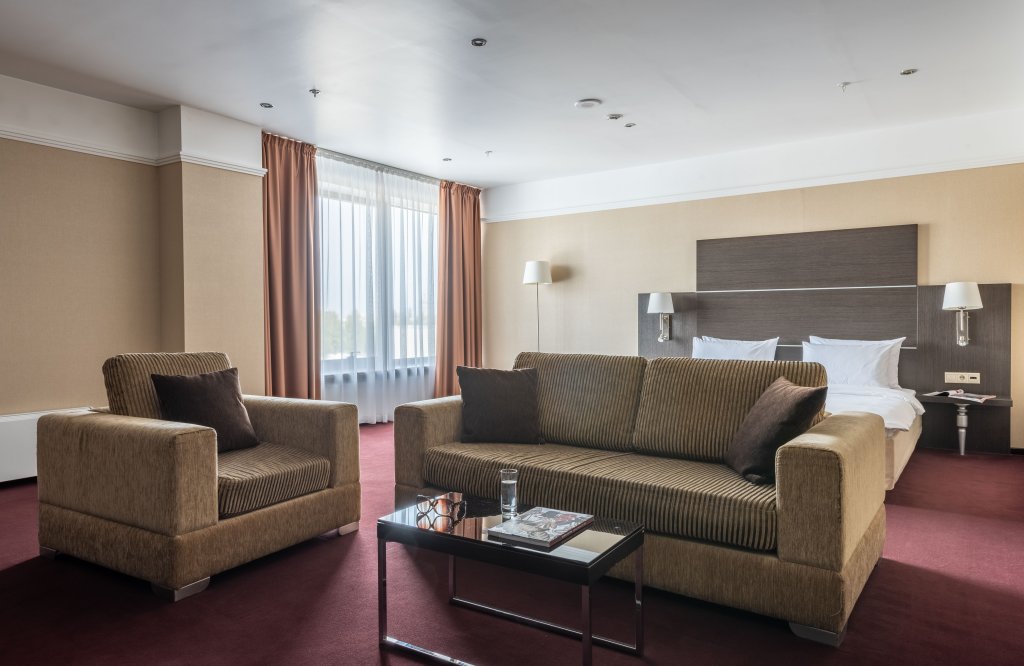 Junior Suite with view Cosmos Izhevsk Hotel