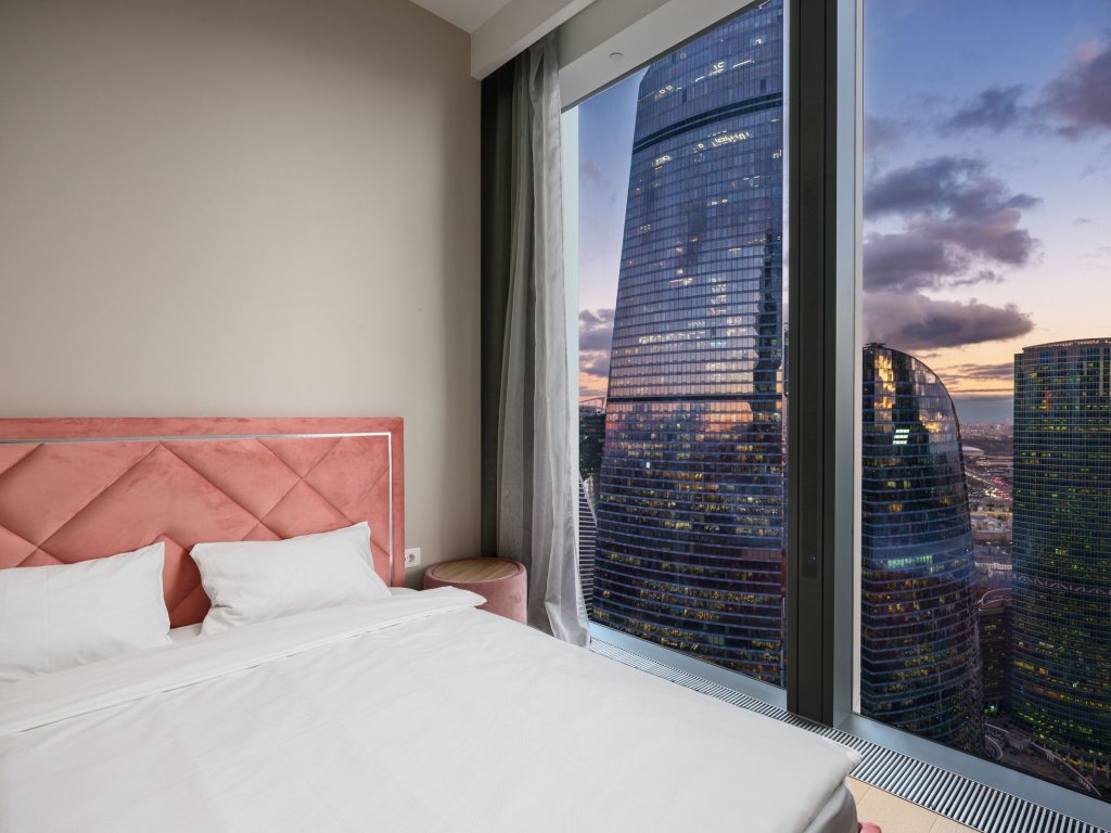 Апартаменты Premium с 2 комнатами с красивым видом из окна Апартаменты Sky Royal Москва Сити