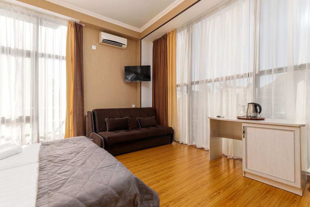 Двухместный полулюкс Comfort с балконом Отель Ева