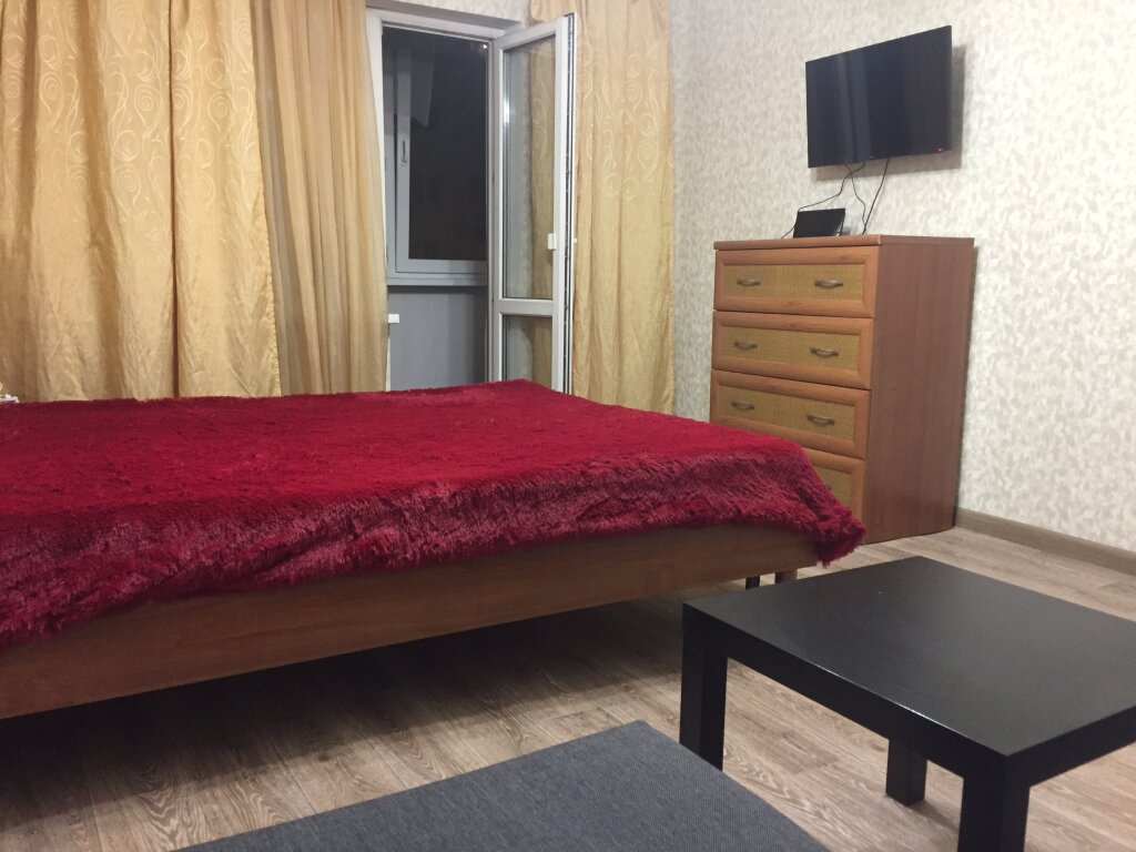 Apartment 1 Schlafzimmer mit Balkon Mezhdu Ostrovom Kanta I Vokzalom Apartments