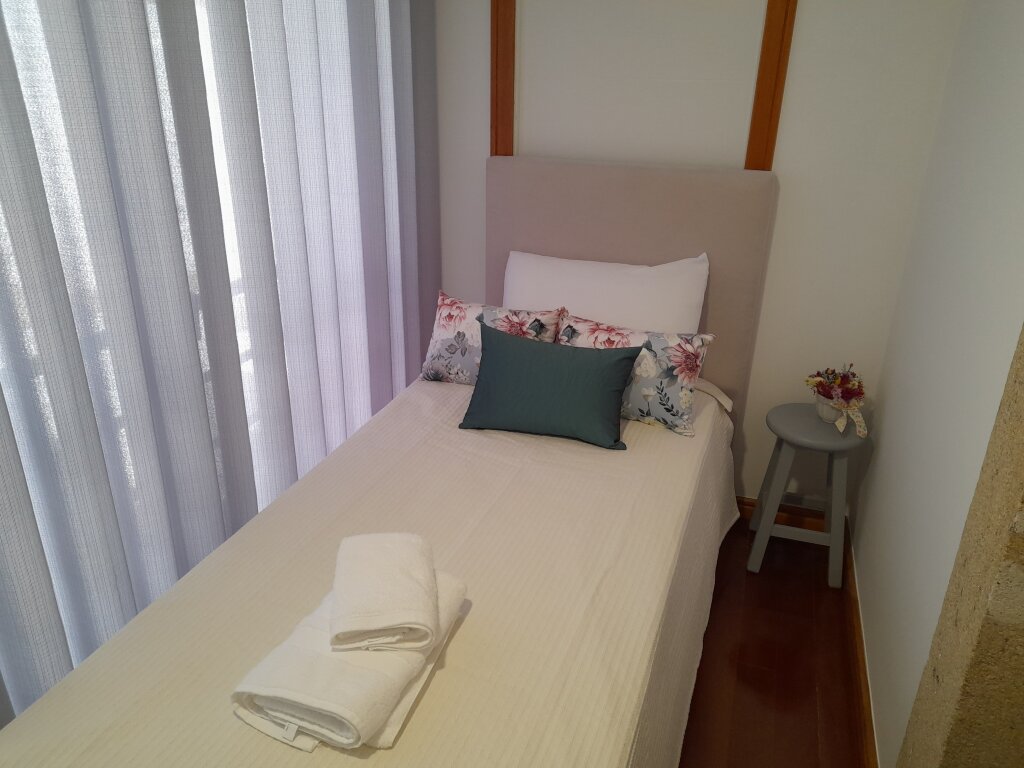 Номер Economy Coliving The VALLEY Portugal private bedrooms with a coworking space open 24-7