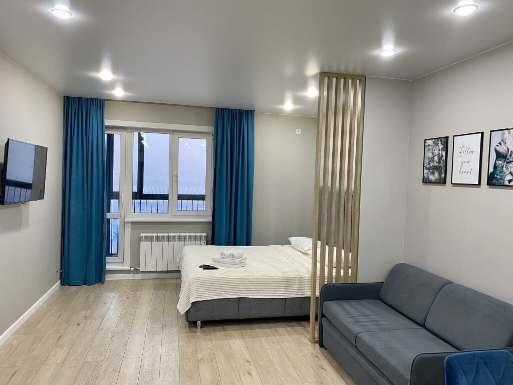 Apartamento doble 1 dormitorio con balcón y con vista a la ciudad "NA-KVARTIRE" Smolina 61 Flat