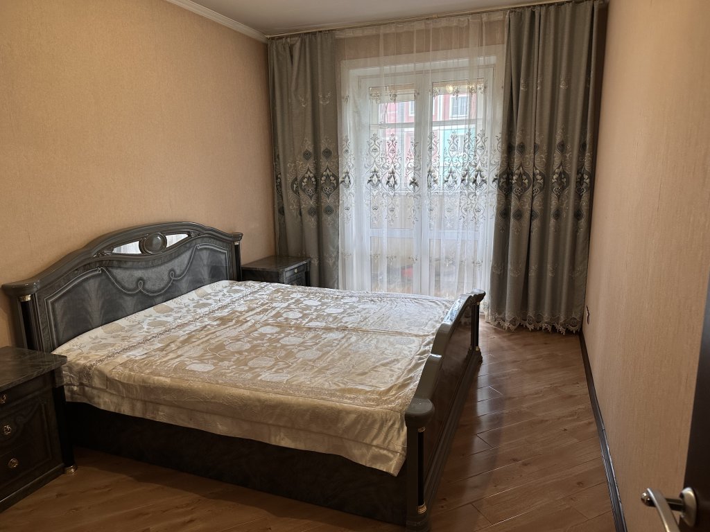 Apartamento 2 dormitorios con balcón Yuzhno-Sakhalinsk Purkaeva 110a Flat