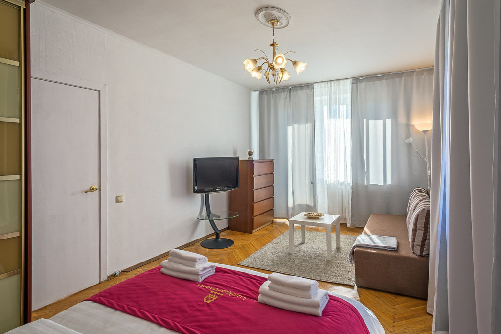 Apartment Lux 3-Ya Frunzenskaya 13-82 Apartments