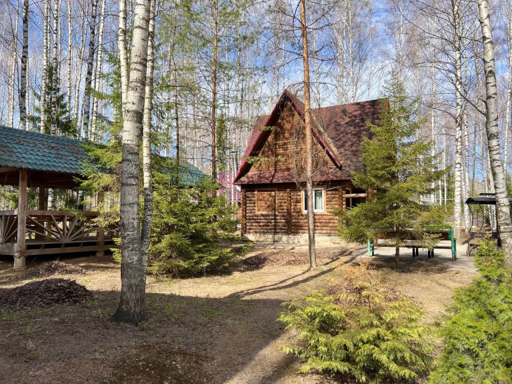 Standard Hütte mit Blick Baza Otdyiha Krutoyar