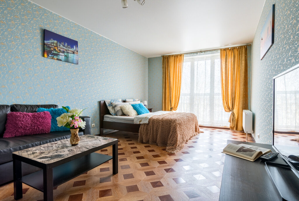 Habitación quíntuple familiar Estándar con balcón y con vista Druzya-oteli Apartments