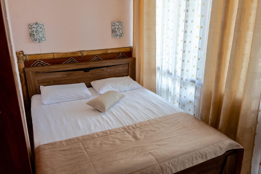 Comfort Triple room with balcony Veselyij Hotej Hotel