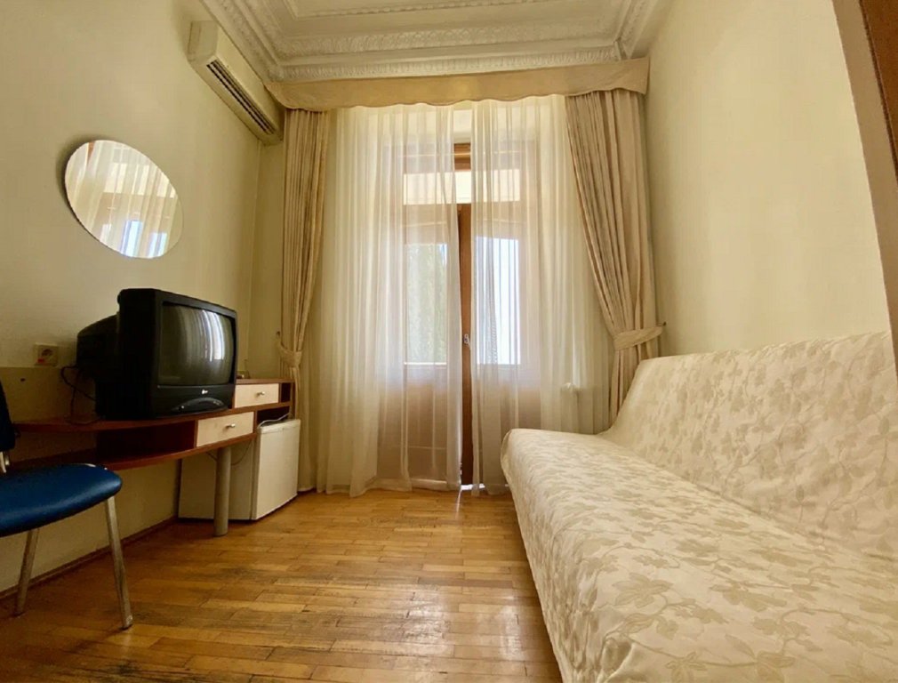 Economy Einzel Zimmer mit Balkon Krym Drim Hotel