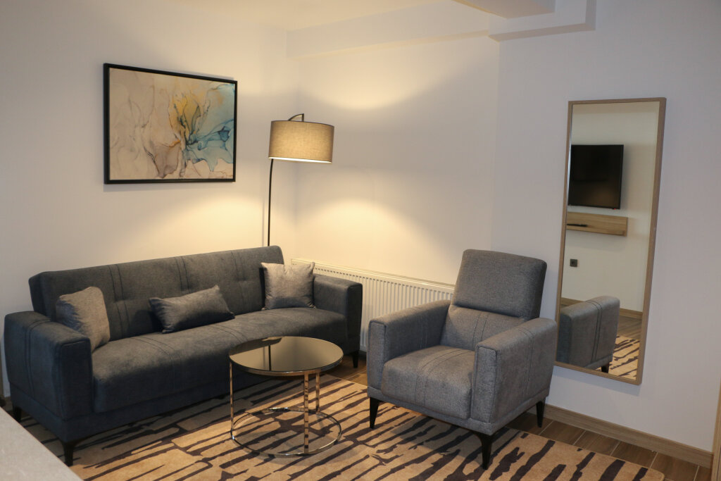 Dreier Junior-Suite mit Blick The Capri Hotels Osmanbey