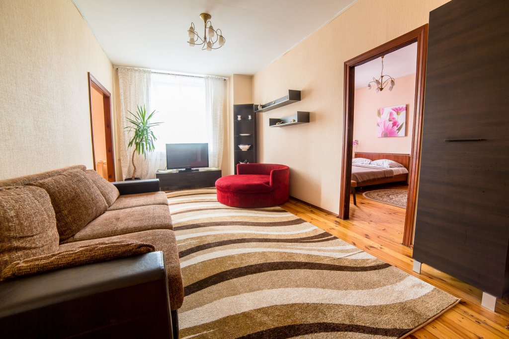 2 Bedrooms Apartment with view Dvukhkomnatnaya Kvartira Vozle Parka Gorykogo Apartments