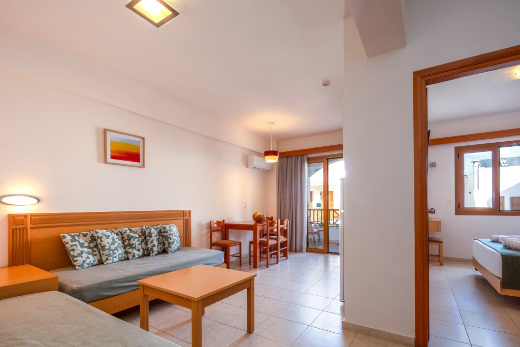 Superior Comfort Apartment mit Balkon und mit Blick Aristea Hotel