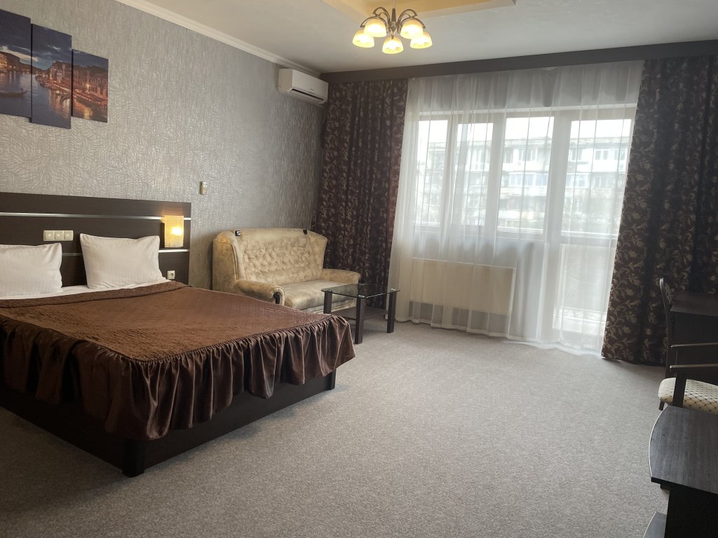 Komfort Doppel Familie Zimmer mit Balkon Venezia Hotel