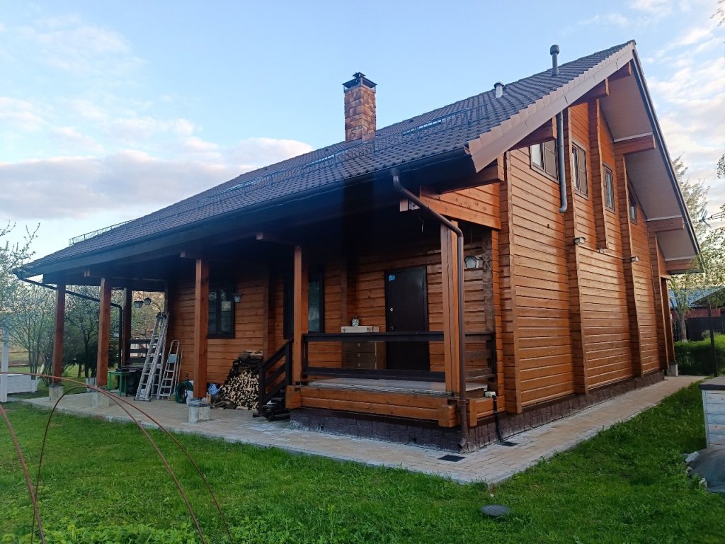 Hütte mit Balkon Gostevoy Dom Ilyinskoye 77 Private House