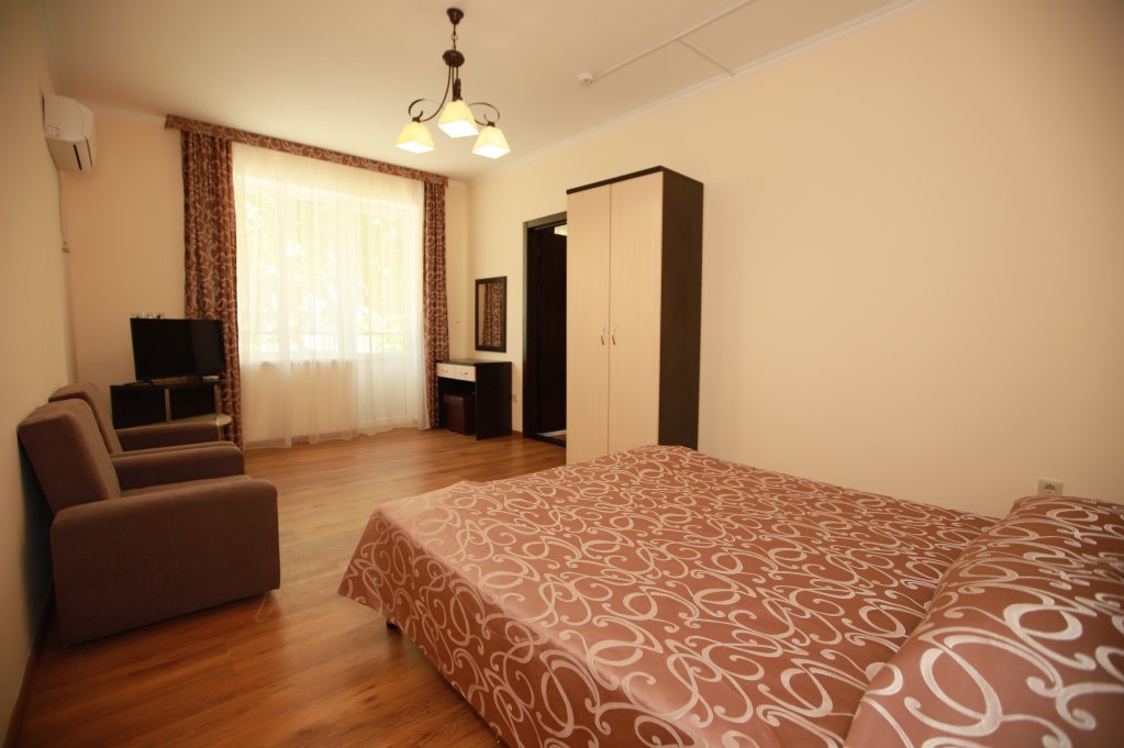 Apartment 2 Schlafzimmer mit Balkon FEYa-2 Hotel