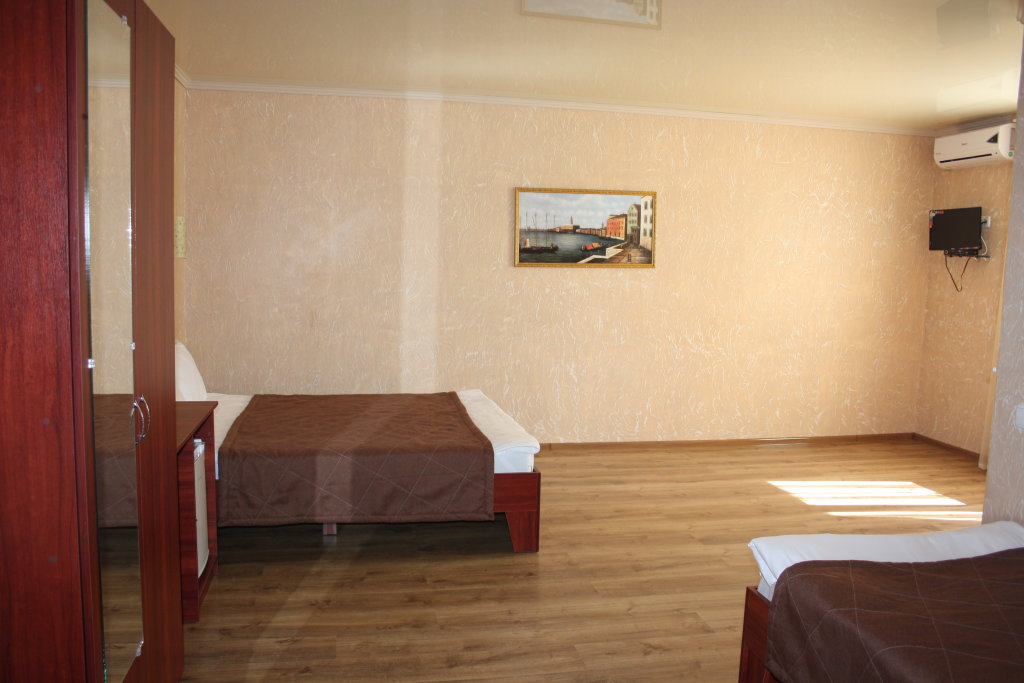 Camera Standard FreeDom Mini-Hotel