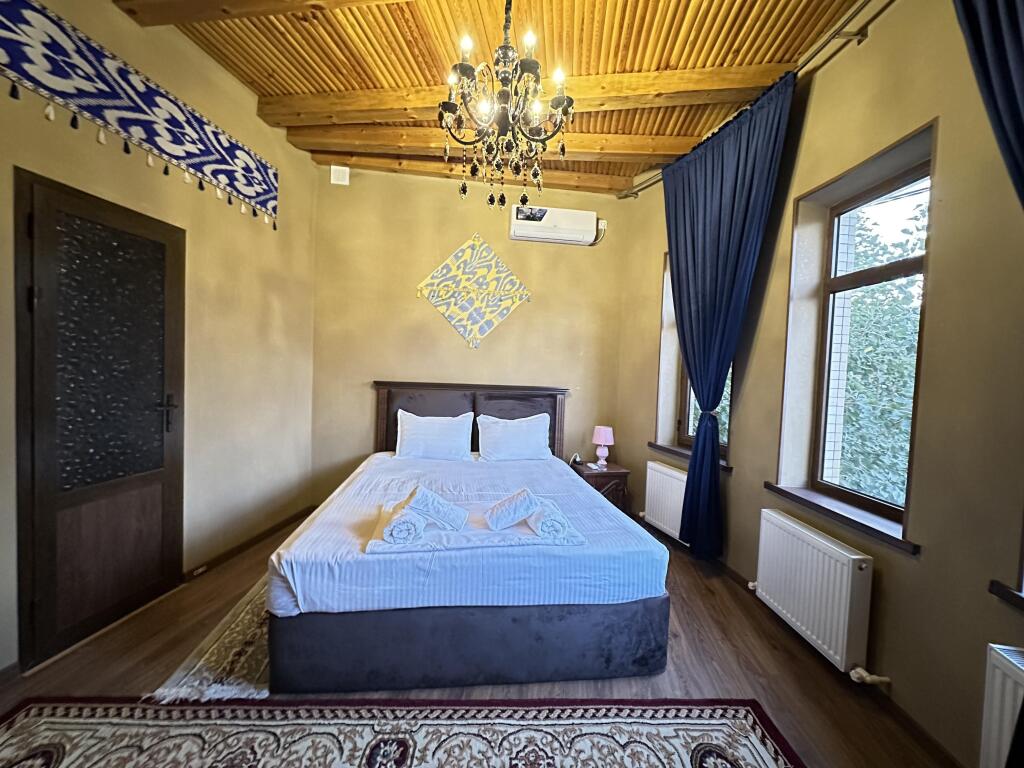 Гостевой дом Darvozai Samarkand guest house 3* (7 отзывов) в Самарканд,  Самаркандская область. Забронировать Darvozai Samarkand guest house 3*,  Узбекистан, улица Ломоносова 4. Оплата картами МИР.