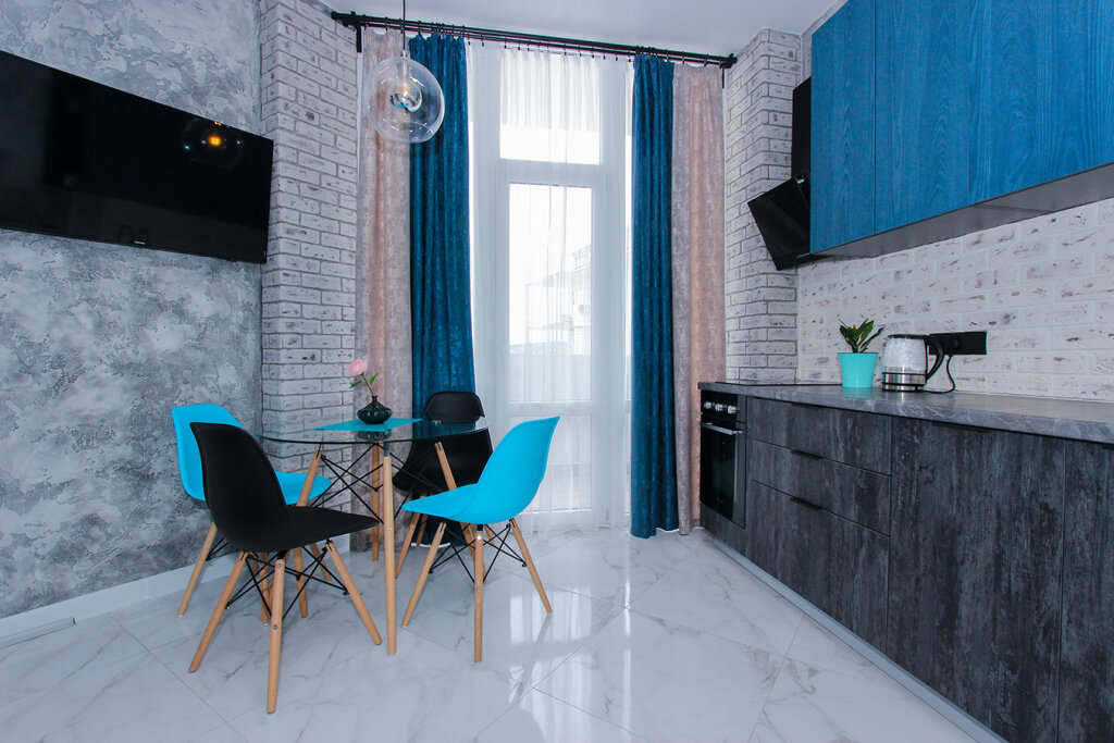 Apartment 1 Schlafzimmer mit Balkon und mit Blick Loft Chernomorskaya Naberezhnaya 1D Apartments