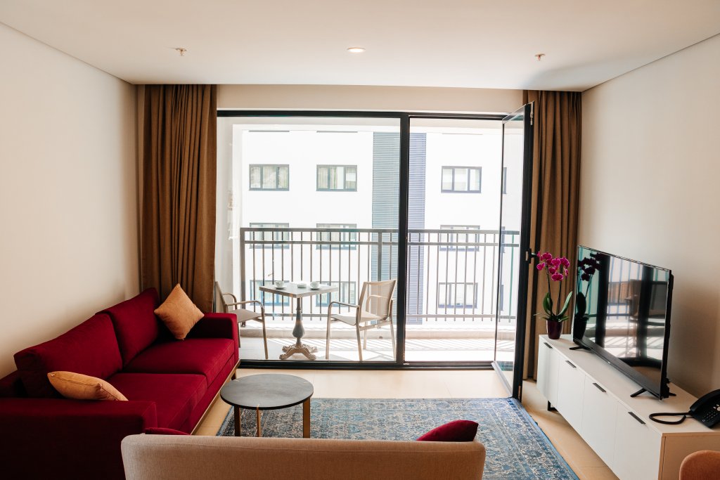 Апартаменты c 1 комнатой с балконом и с красивым видом из окна Sunraf Luxe Apartments