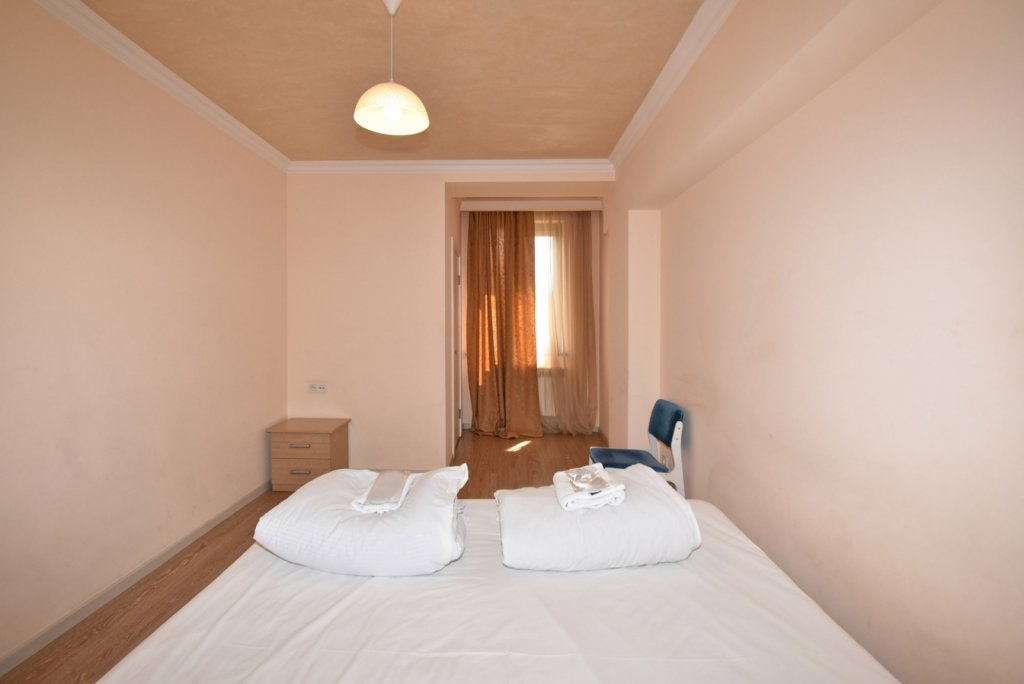 Apartamento 2 dormitorios con balcón y con vista a la ciudad Apartments RentInnYerevan 106 Nalbandyan Street