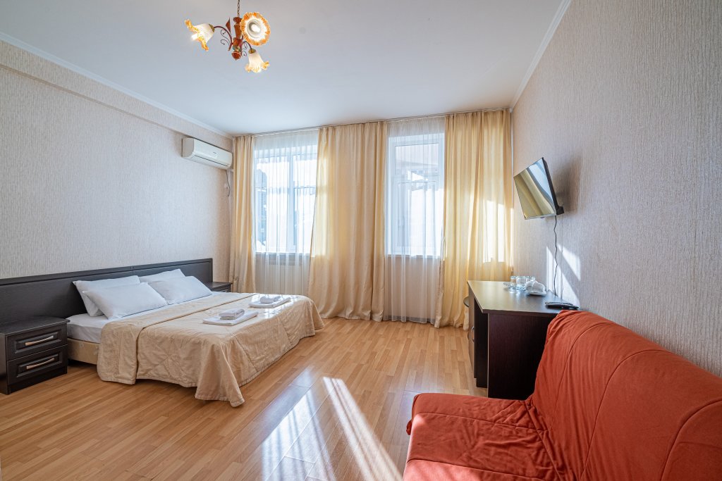 Camera doppia Comfort con balcone Vozrozhdenie Hotel