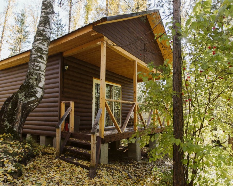 Снять домик в манжероке. Новосибирск кемпинг Таежник. Кемпинг в Манжероке Алтай. Мамрач отдыхающий туристический комплекс. Снять домик на Манжероке горный Алтай.