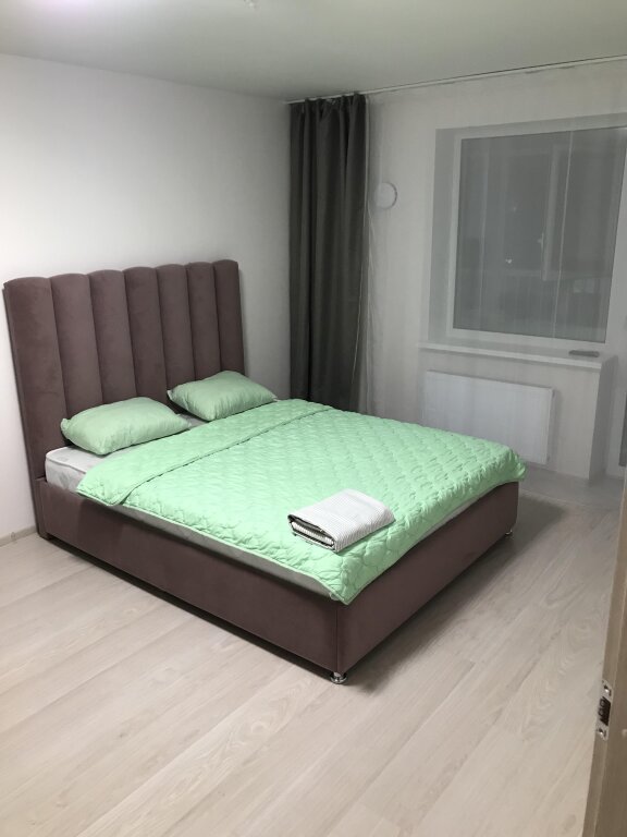 Komfort Apartment 1 Schlafzimmer mit Balkon V Aeroportu Koltsovo DreamHouse Apartments