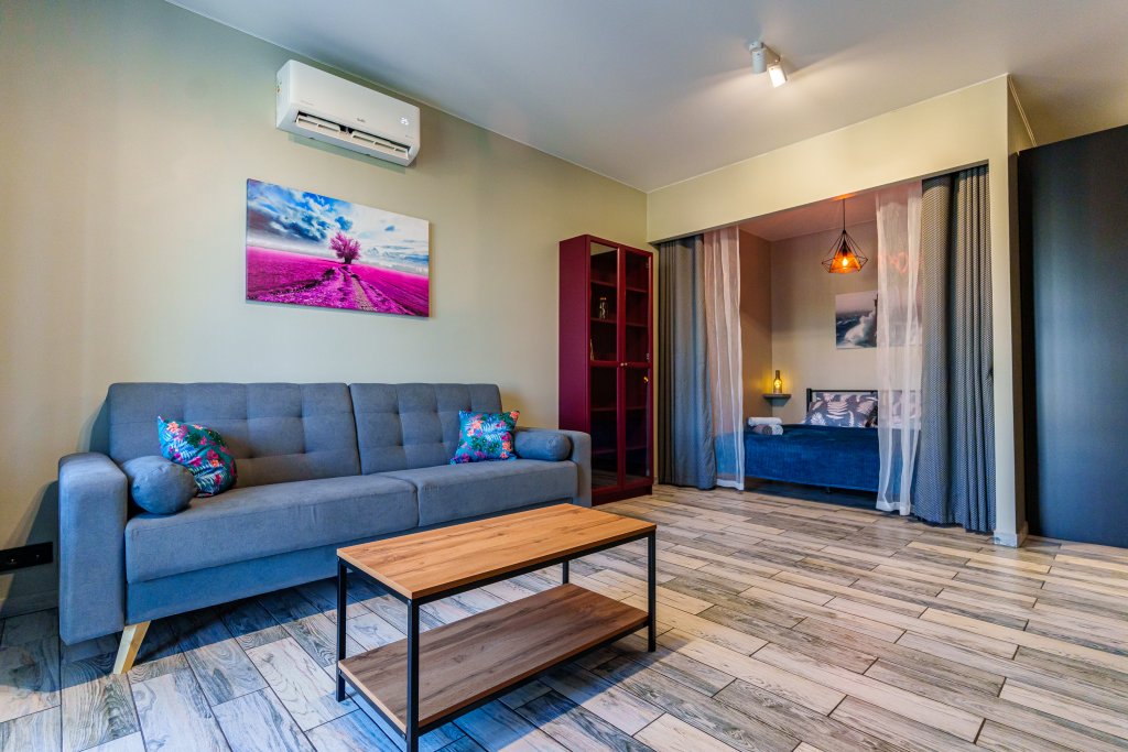 Appartement V Tsentre Novorossiyska S Dizaynerskim Remontom Ot LetoApart Apartments