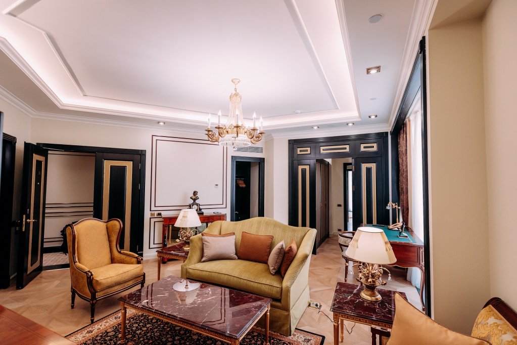 Двухместный люкс Presidential с красивым видом из окна Golden Palace Hotel Yerevan