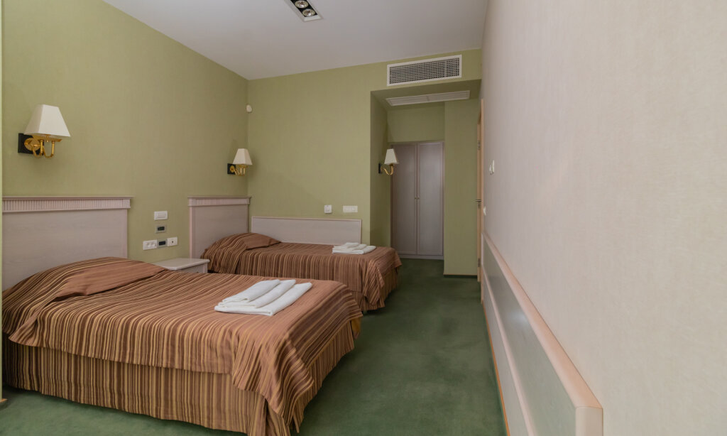 3-rooms Quadruple Suite Izumrud Health Resort