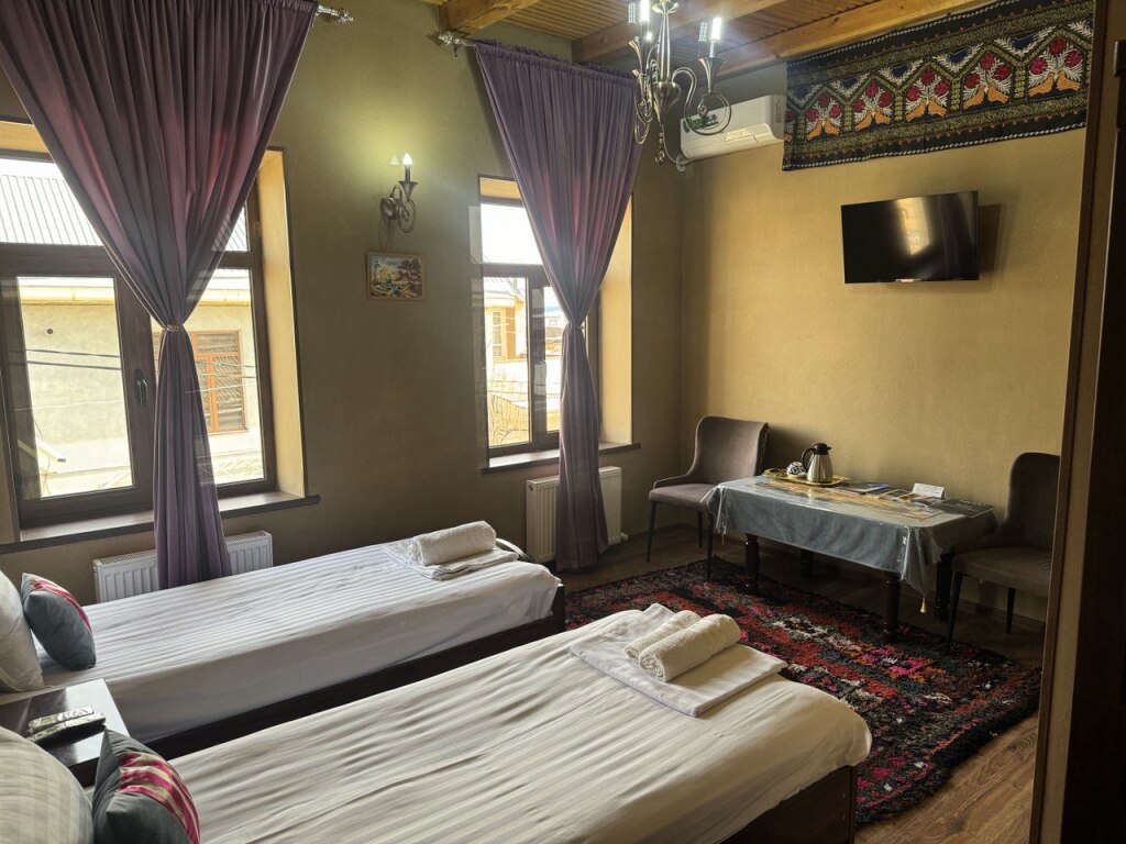 Гостевой дом Darvozai Samarkand guest house 3* (7 отзывов) в Самарканд,  Самаркандская область. Забронировать Darvozai Samarkand guest house 3*,  Узбекистан, улица Ломоносова 4. Оплата картами МИР.