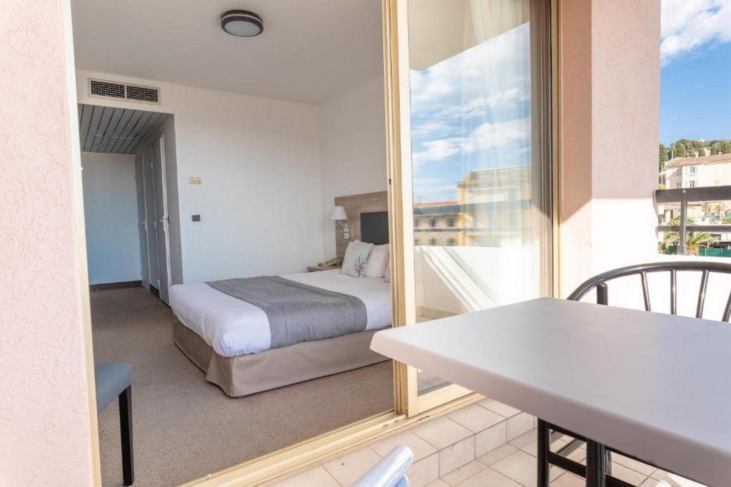 Двухместный номер Comfort с балконом Adonis Cannes - Hôtel Thomas