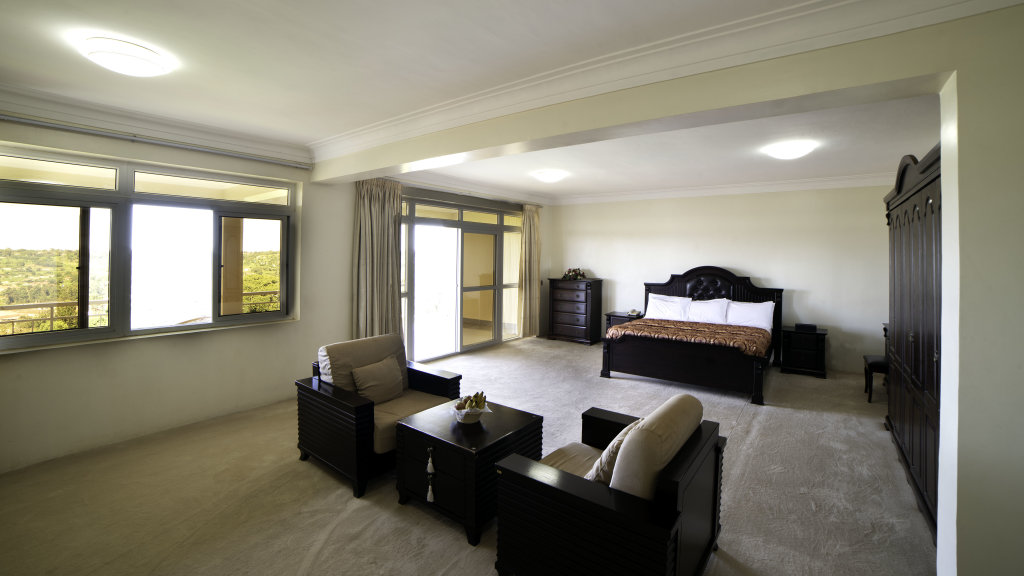 Executive Suite 2 Schlafzimmer mit Blick Aggrey  Hotel