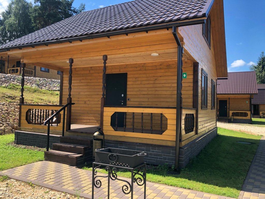 Hütte 3 Zimmer Doppelhaus mit Seeblick Solnechnaya Hotel