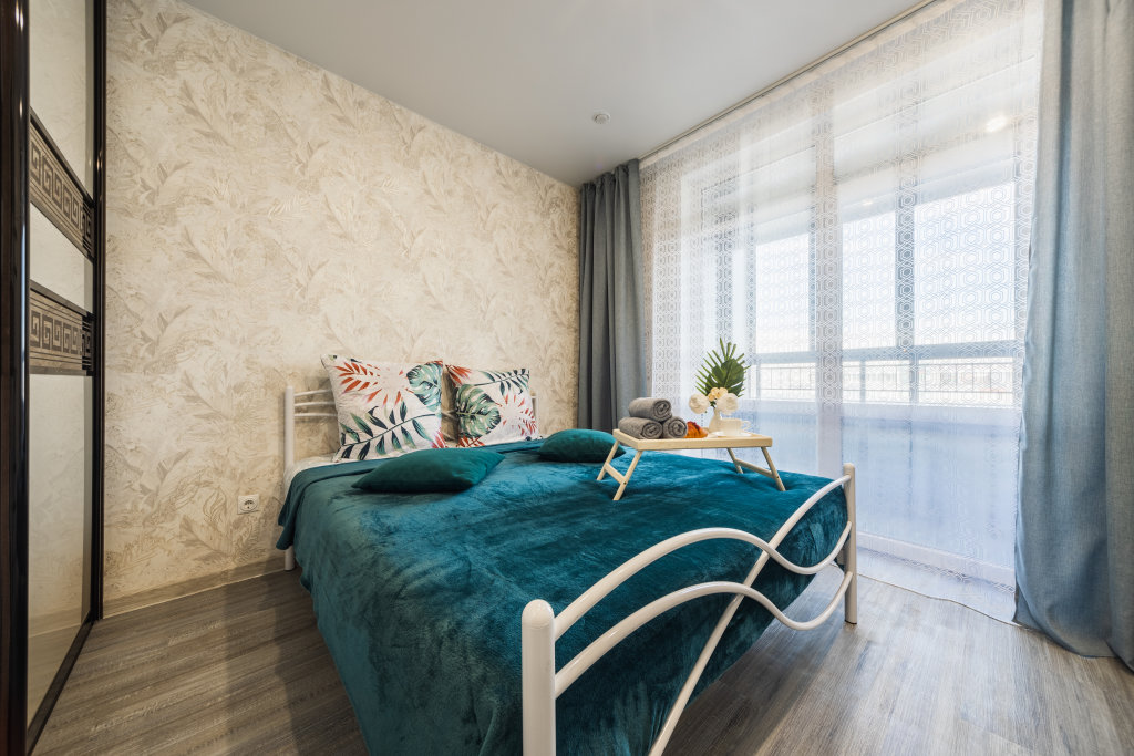 2 Bedrooms Superior Quadruple room with balcony and with view Komfortnye Dvukhkomnatnye Vozle Trts Planeta Apartments