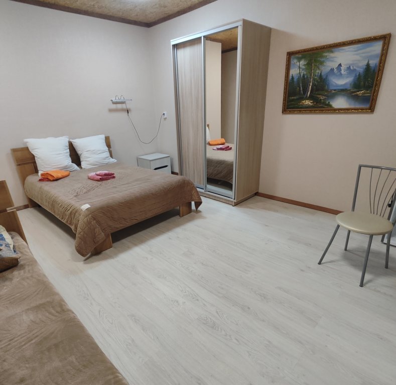 Junior suite tripla Mini-Otel Karamelka